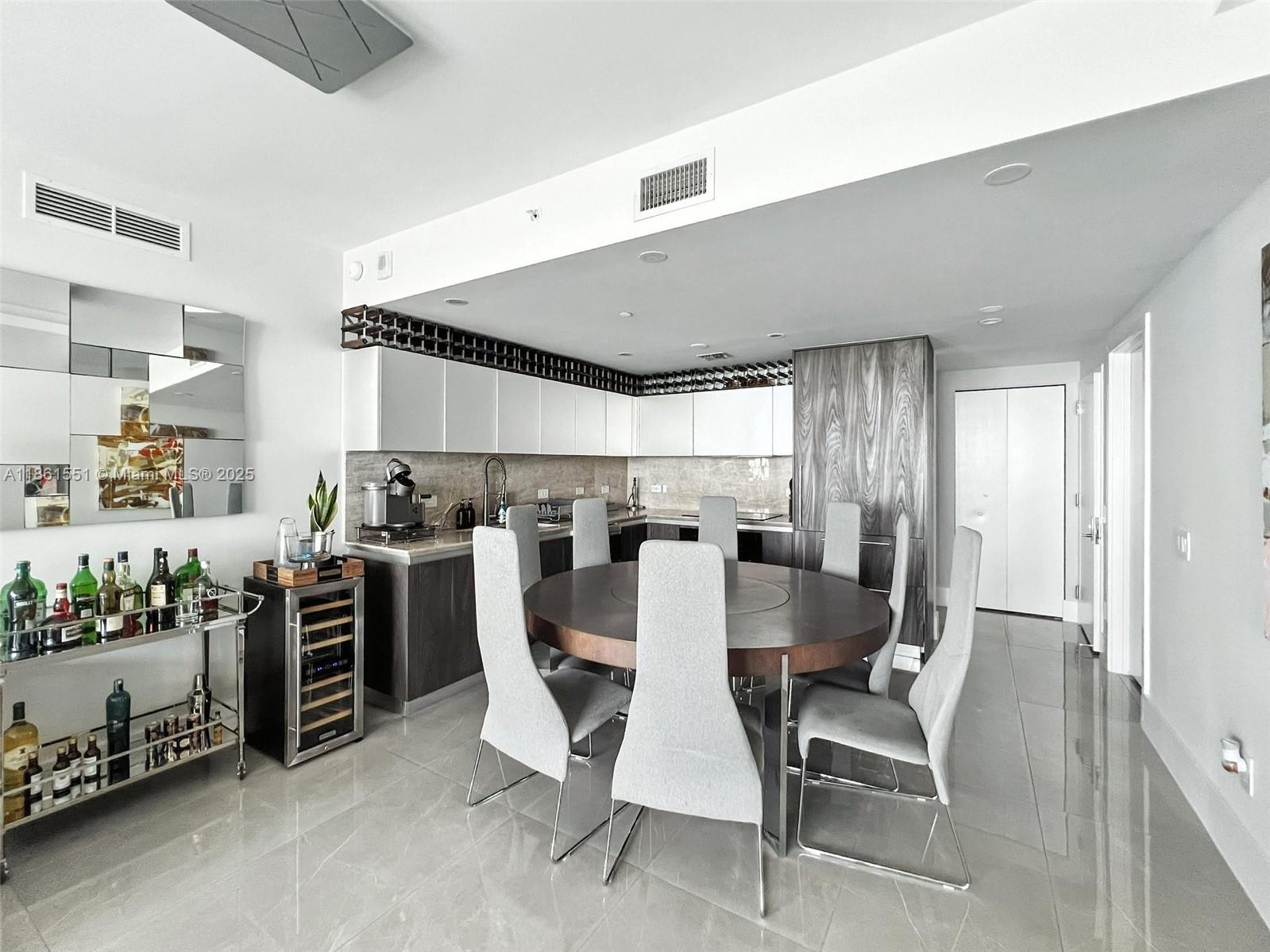 image One Paraiso Condo8