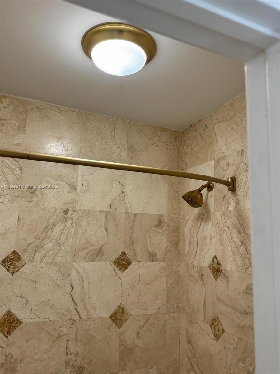 24 NE 47th St #B Miami, FL 33137