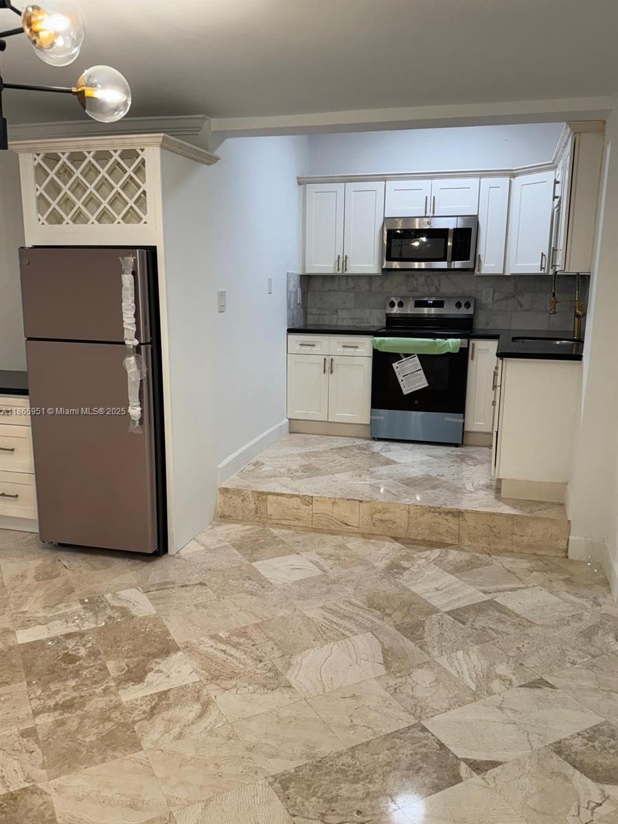 24 NE 47th St #B Miami, FL 33137