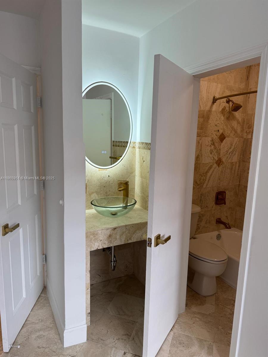 24 NE 47th St #B Miami, FL 33137