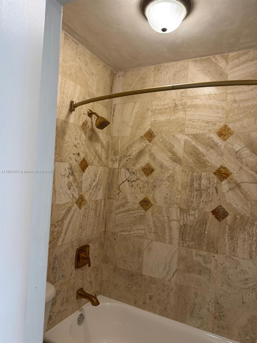 24 NE 47th St #B Miami, FL 33137