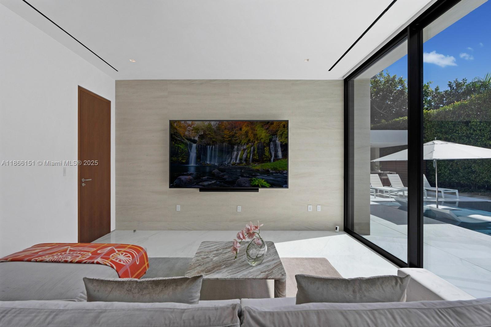 4550 Island Rd Miami, FL 33137