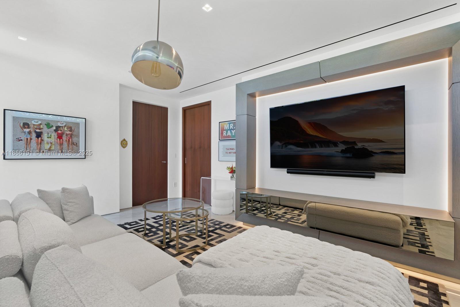 4550 Island Rd Miami, FL 33137