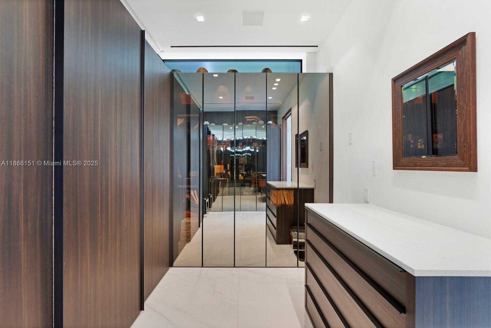 4550 Island Rd Miami, FL 33137