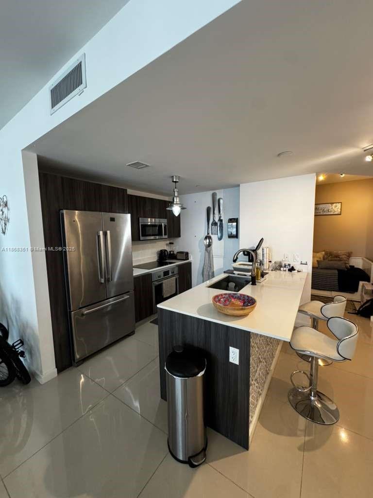 image Aria On The Bay Condo17