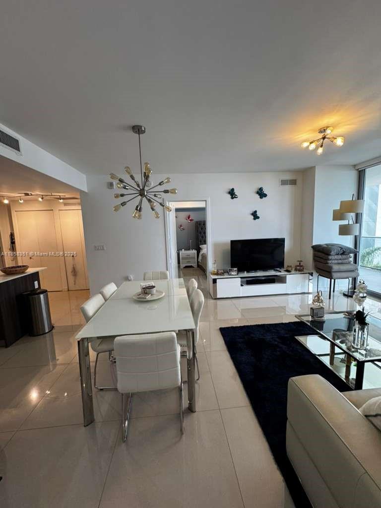 image Aria On The Bay Condo18