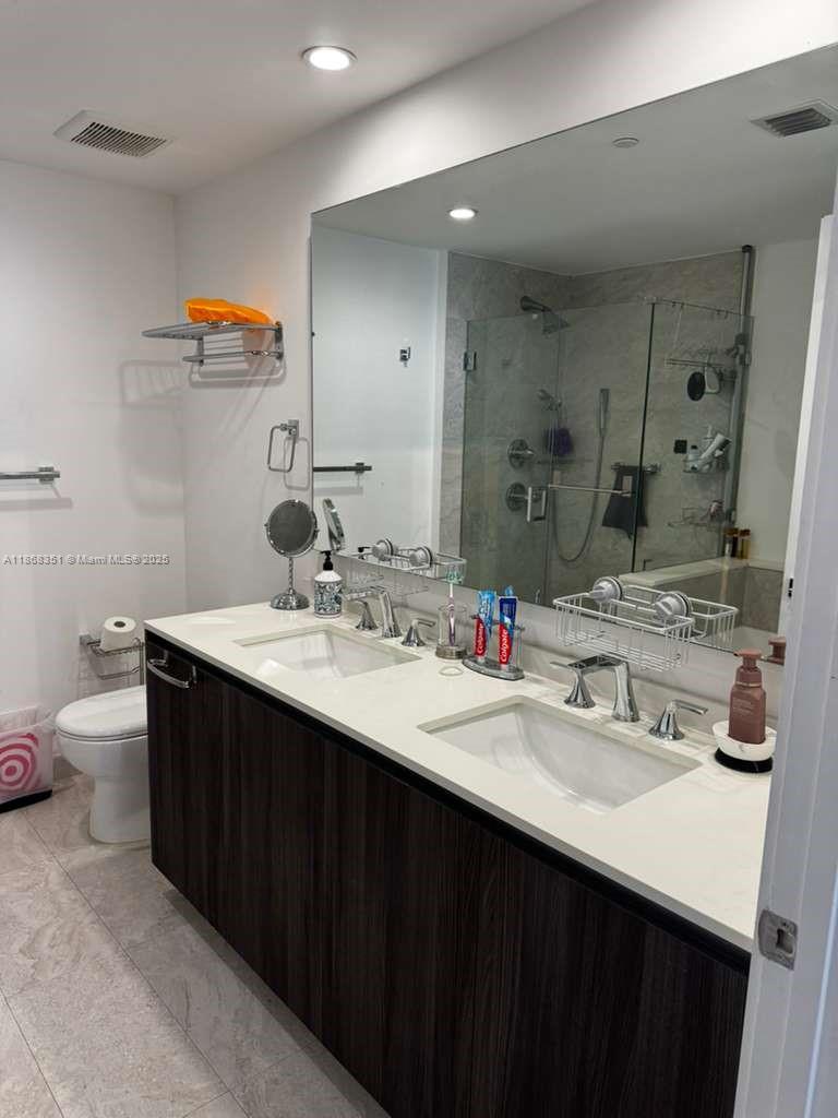 image Aria On The Bay Condo8