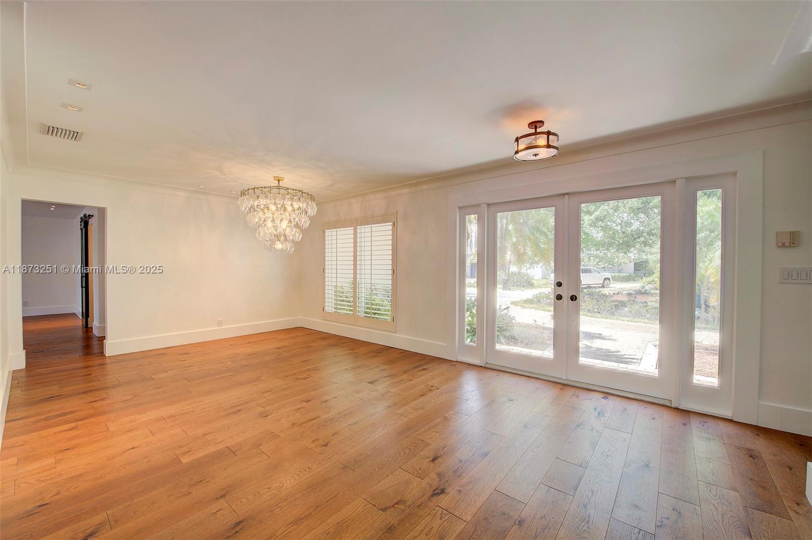 5240 NE 29th Ave Fort Lauderdale, FL 33308