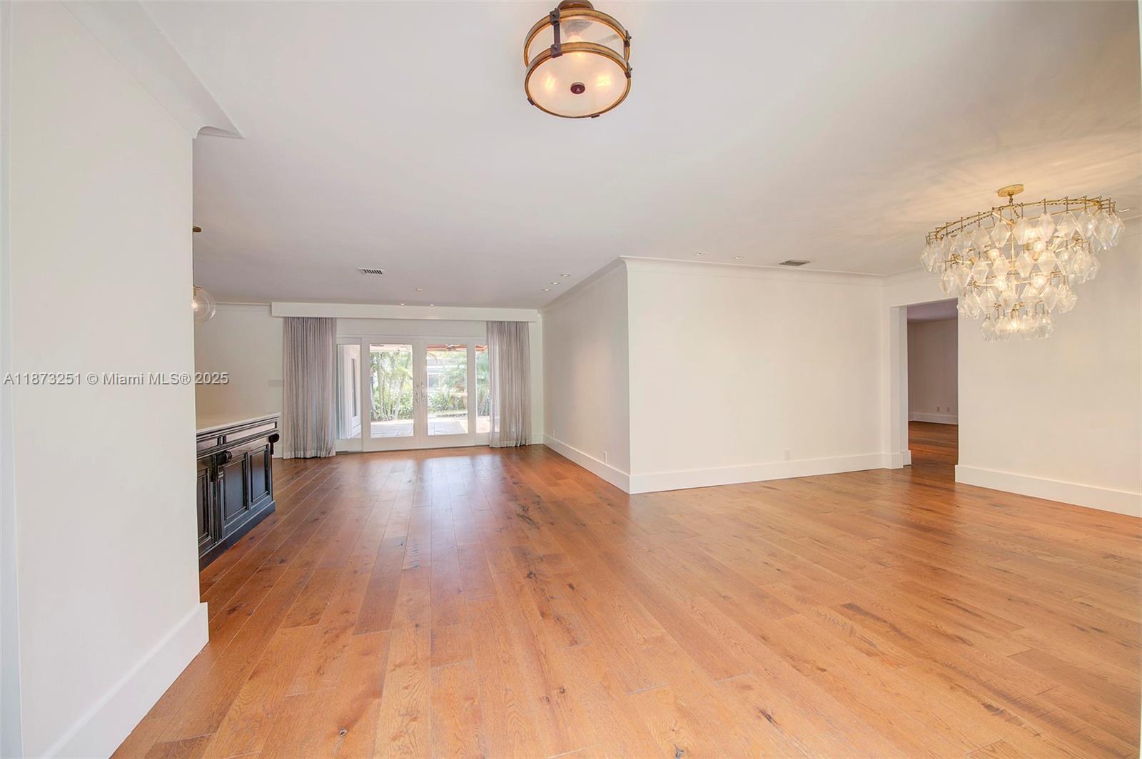 5240 NE 29th Ave Fort Lauderdale, FL 33308