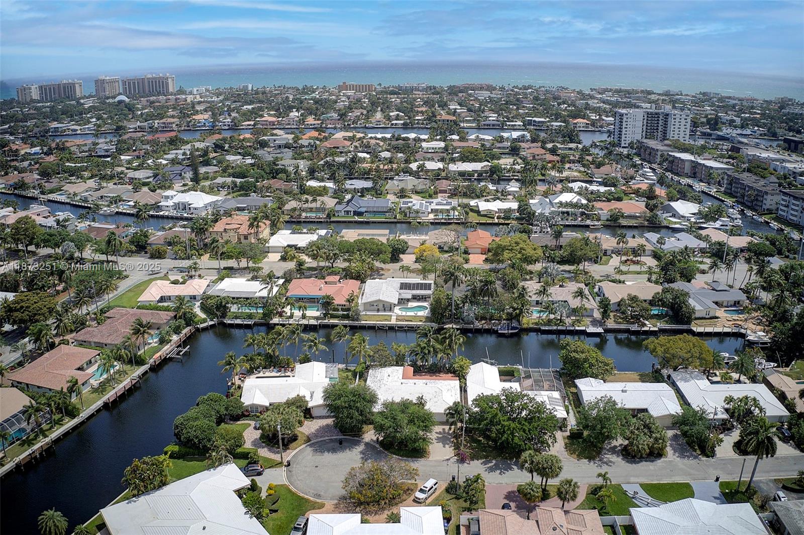 5240 NE 29th Ave Fort Lauderdale, FL 33308