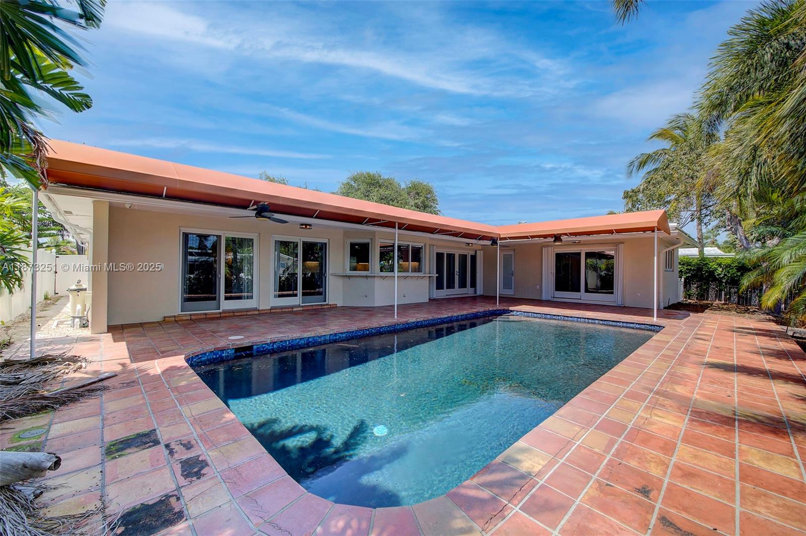 5240 NE 29th Ave Fort Lauderdale, FL 33308