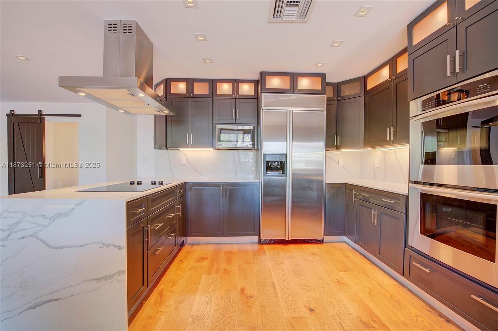 5240 NE 29th Ave Fort Lauderdale, FL 33308