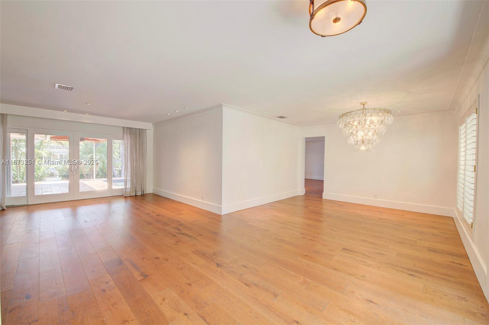 5240 NE 29th Ave Fort Lauderdale, FL 33308