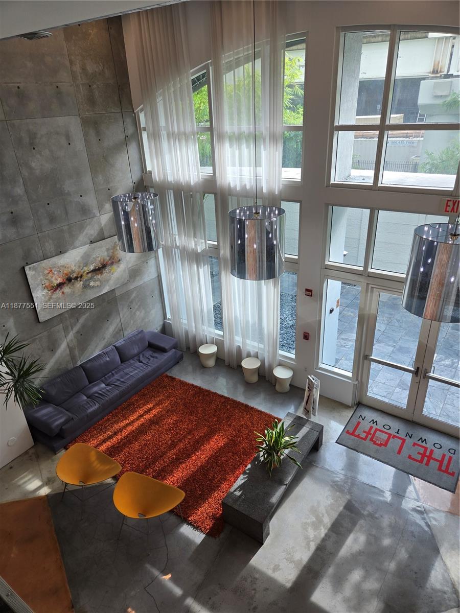 image Loft Downtown I33