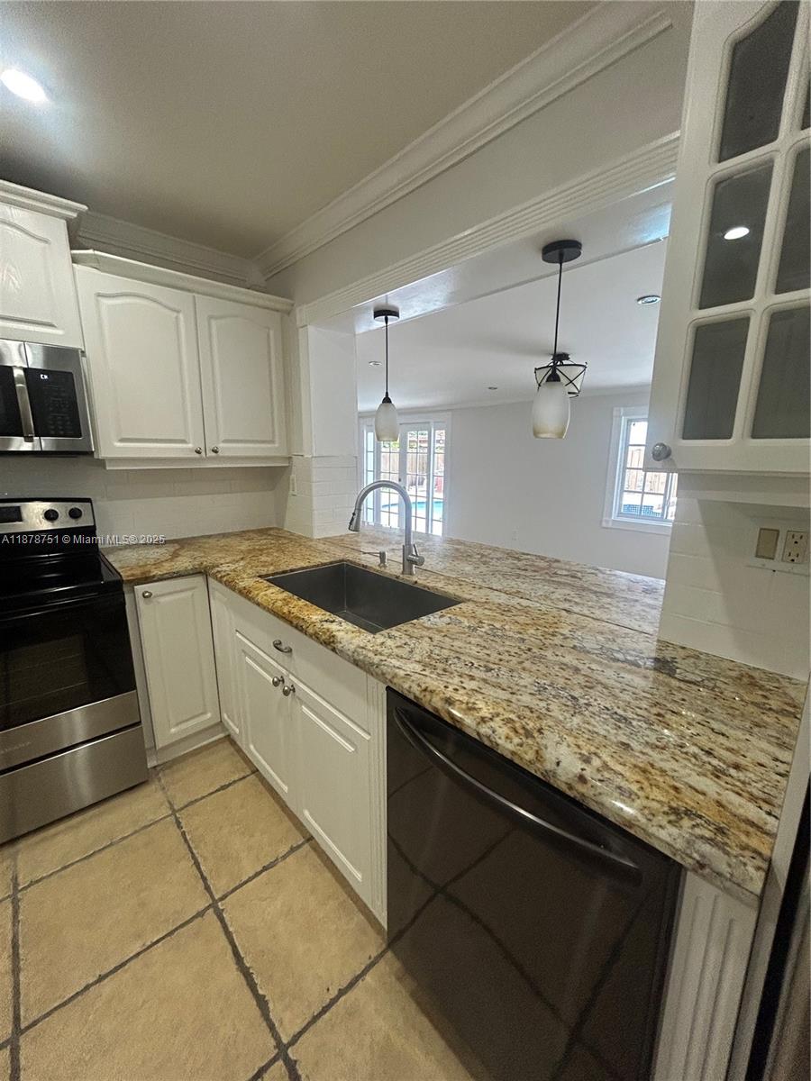 1320 SW 102nd Ct
