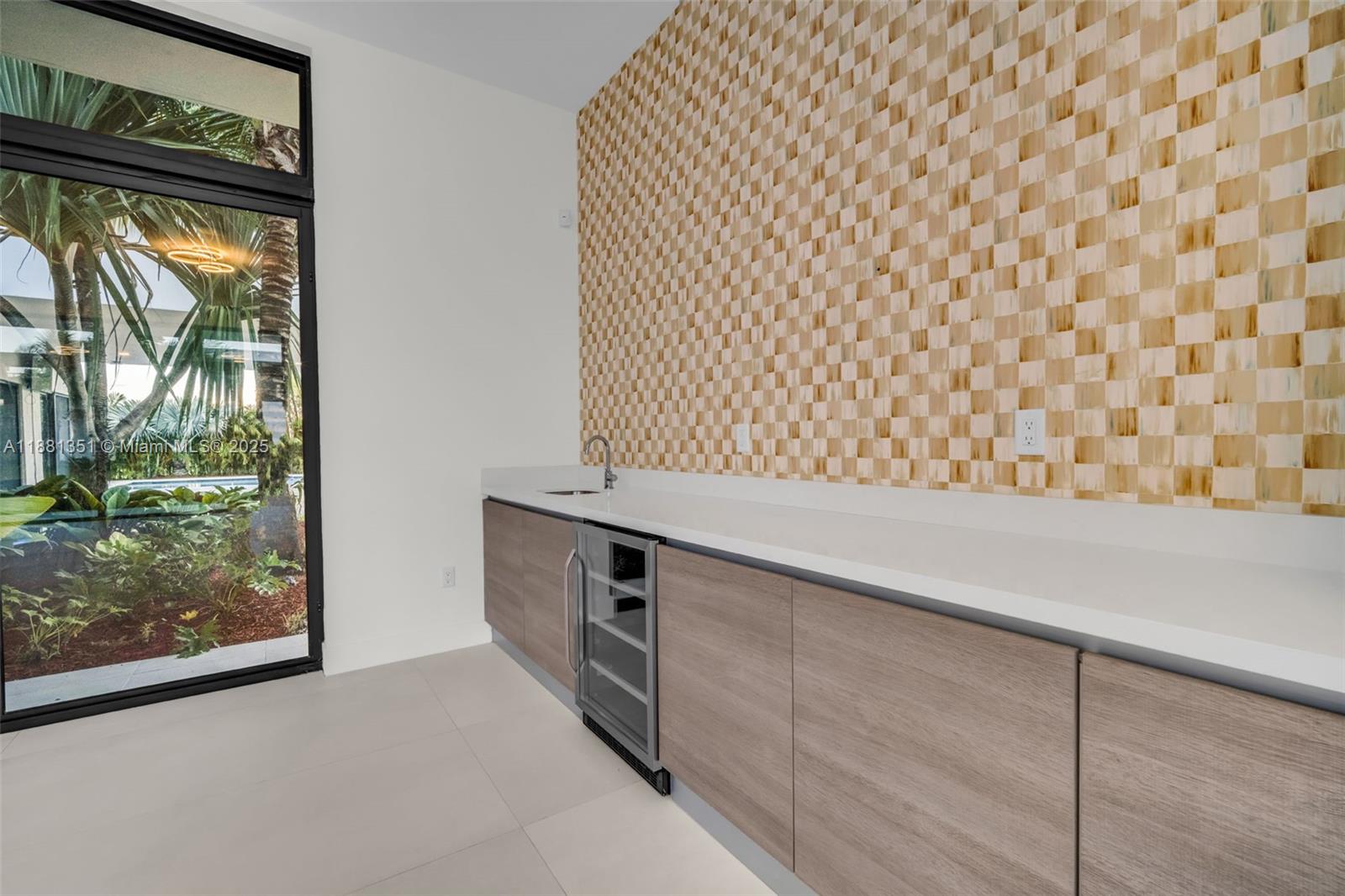 Undisclosed Address Weston, FL 33326