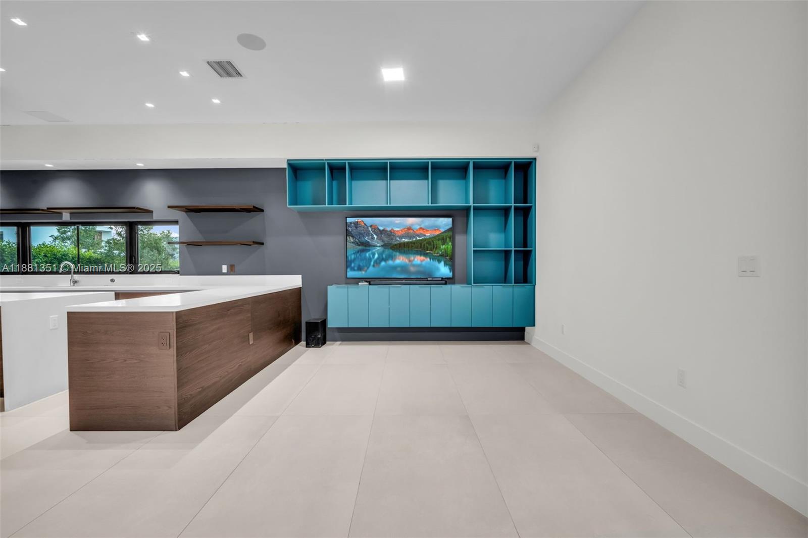 Undisclosed Address Weston, FL 33326