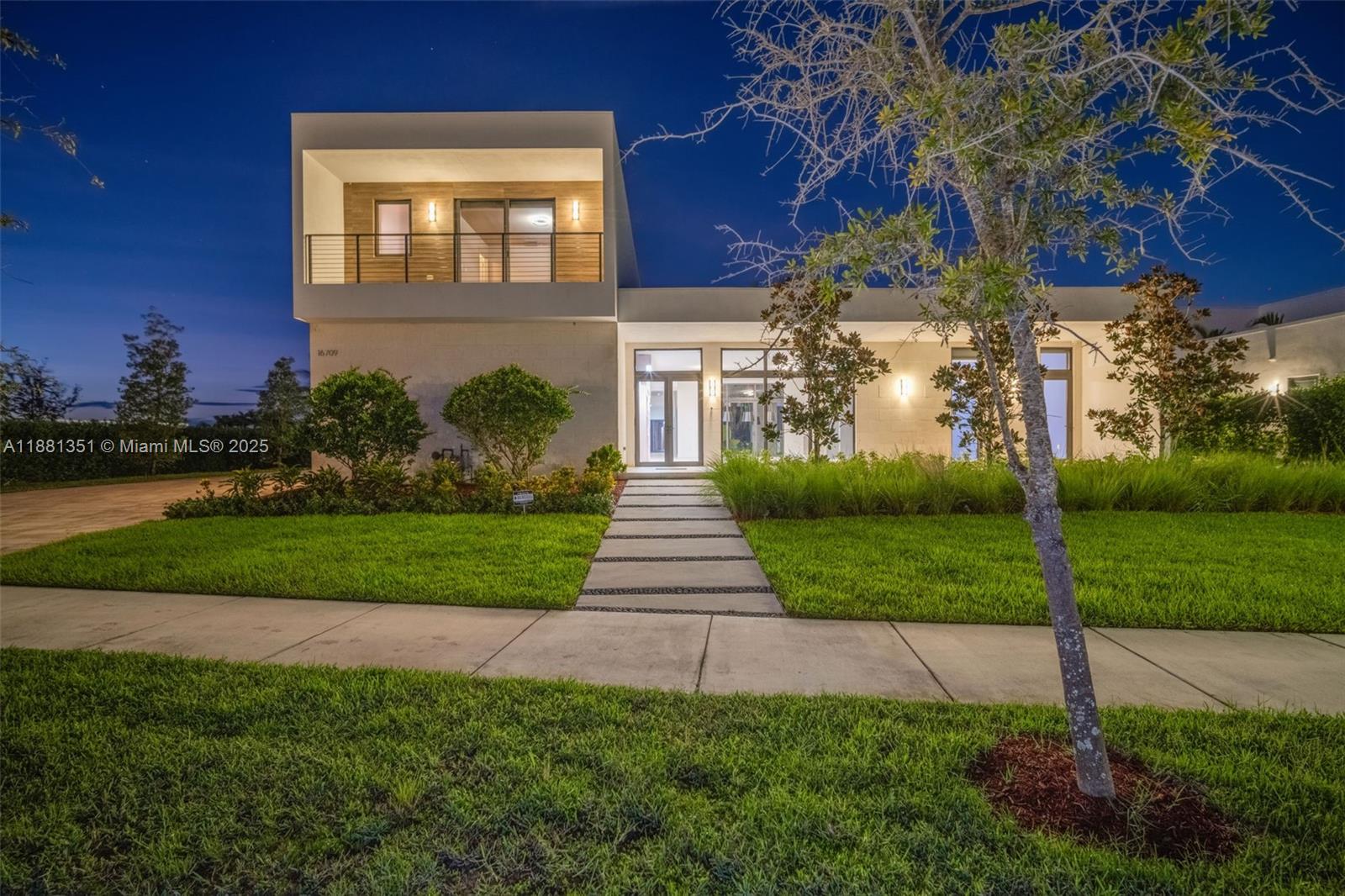 Undisclosed Address Weston, FL 33326