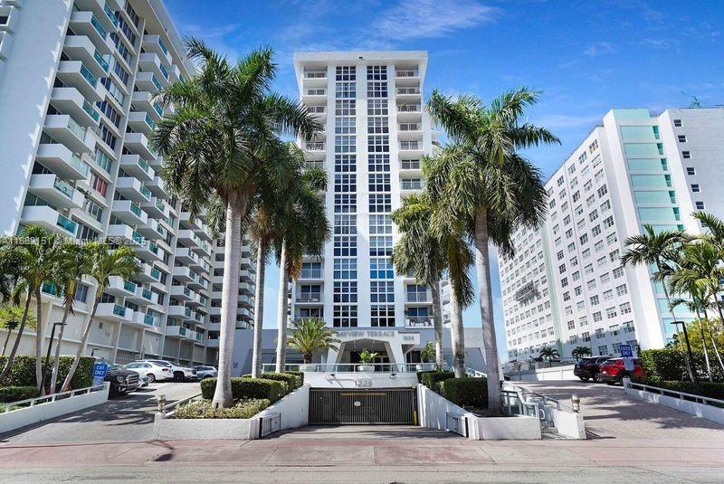 1228 West Ave #607