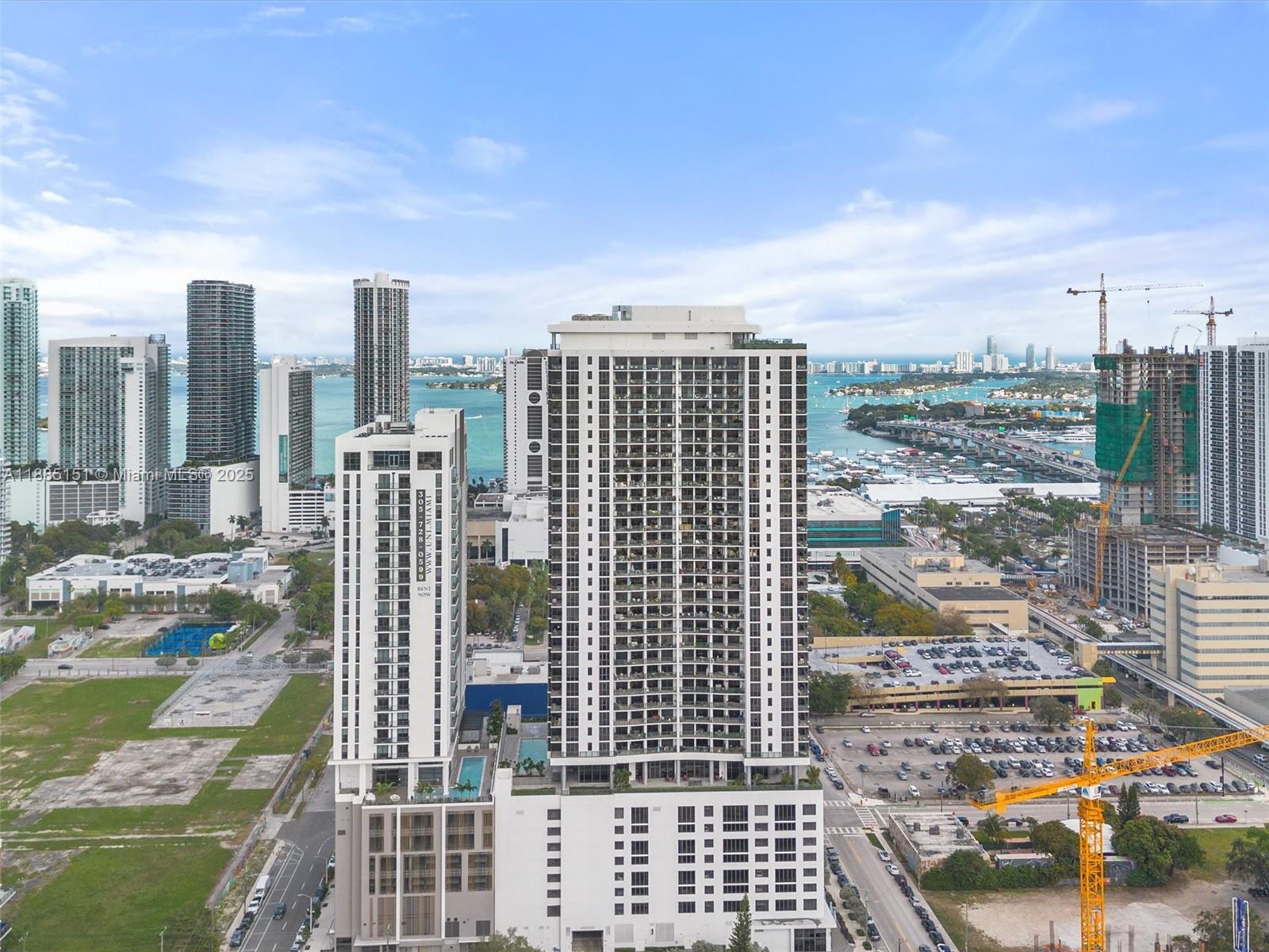 image Canvas Condo20