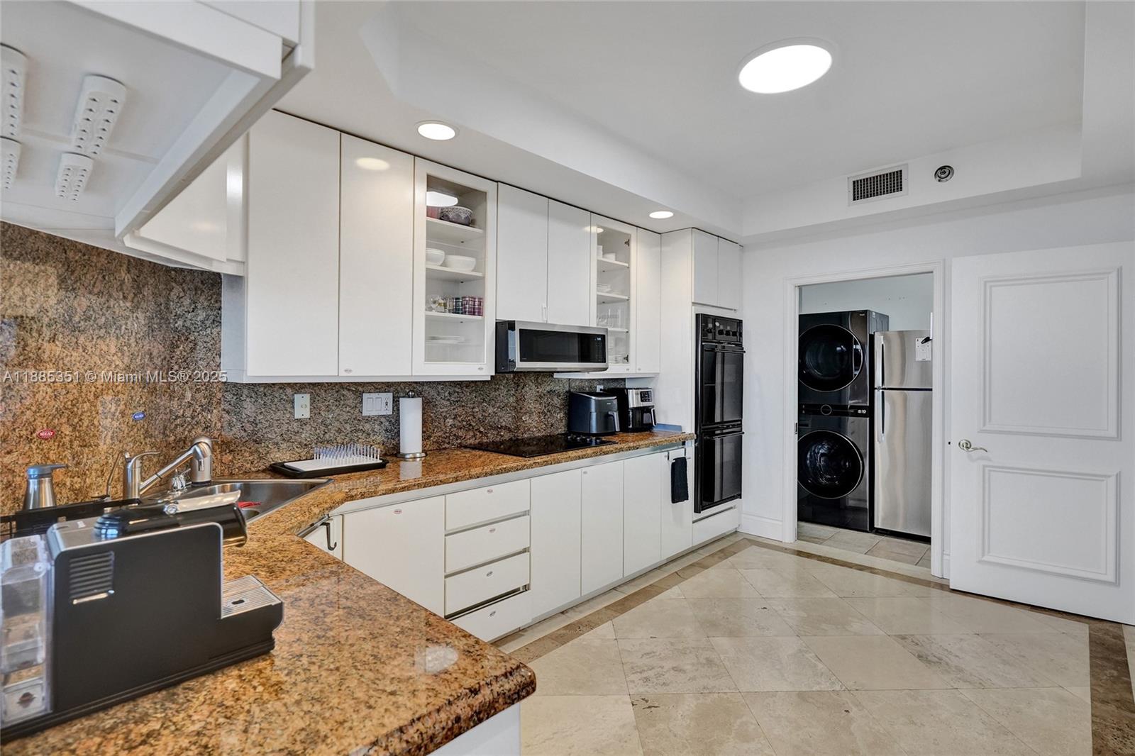 21150 Point Pl #1804 Aventura, FL 33180