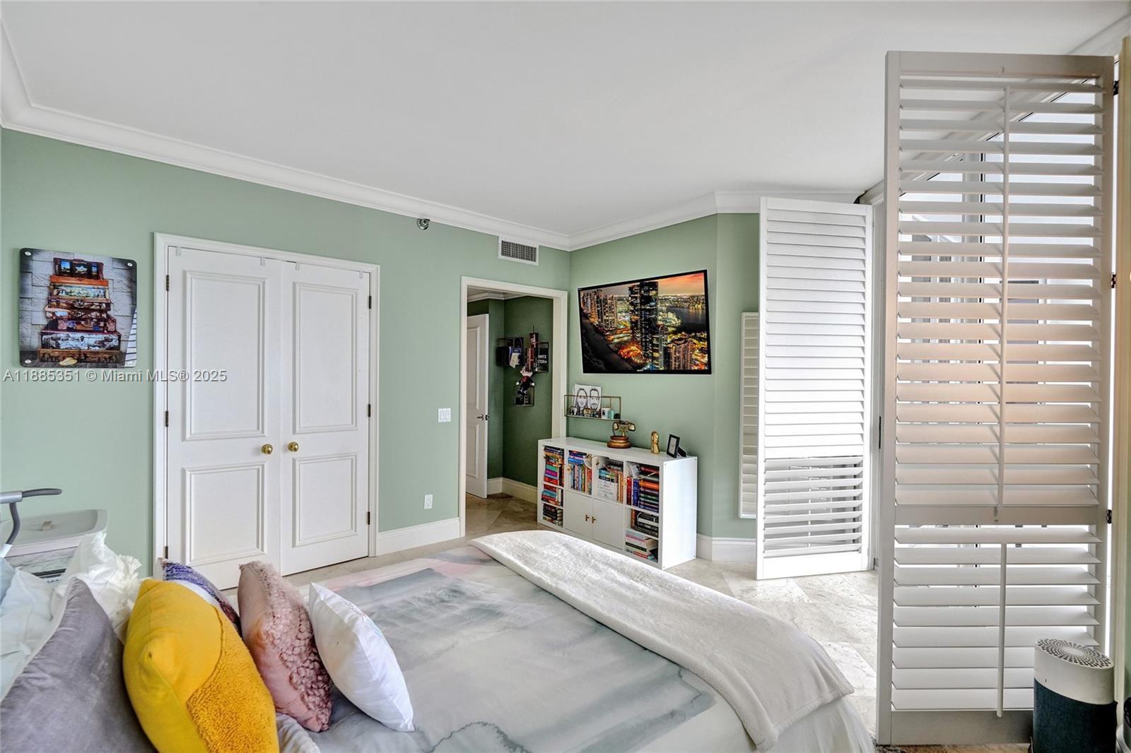 21150 Point Pl #1804 Aventura, FL 33180