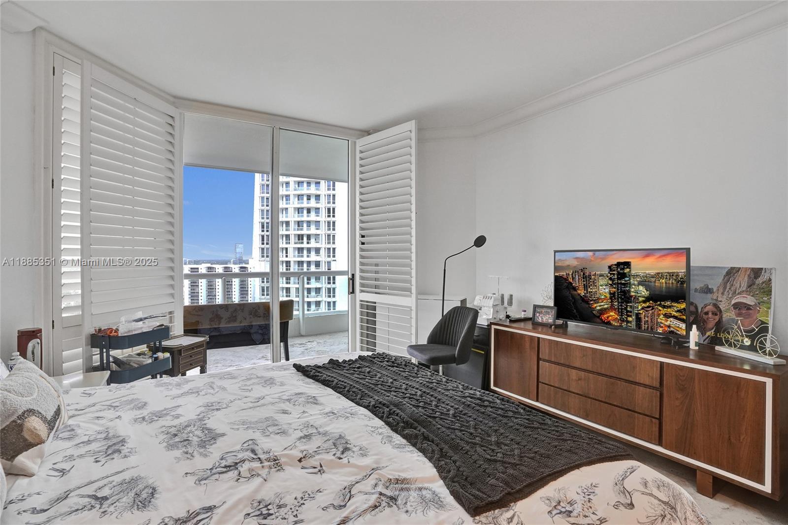 21150 Point Pl #1804 Aventura, FL 33180