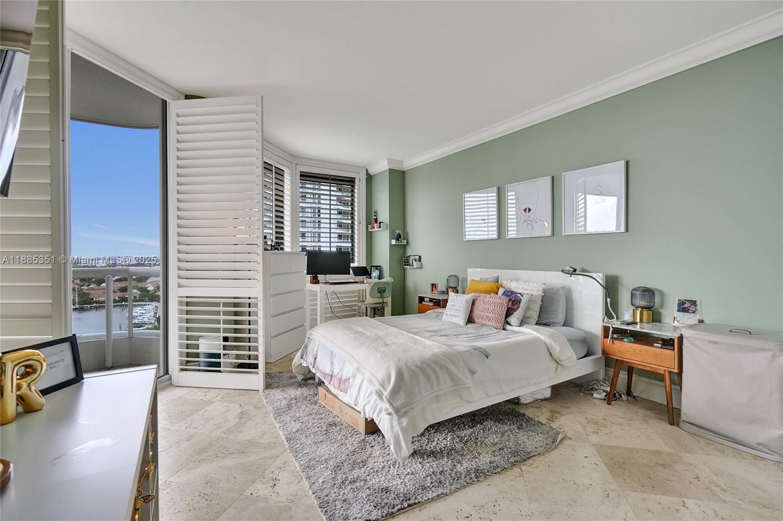 21150 Point Pl #1804 Aventura, FL 33180