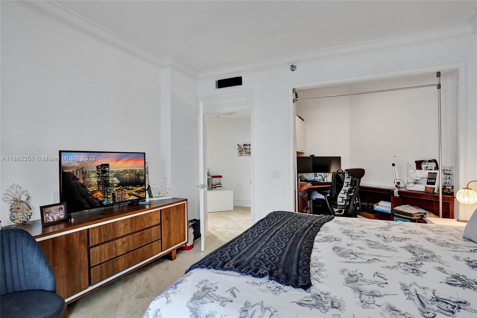 21150 Point Pl #1804 Aventura, FL 33180