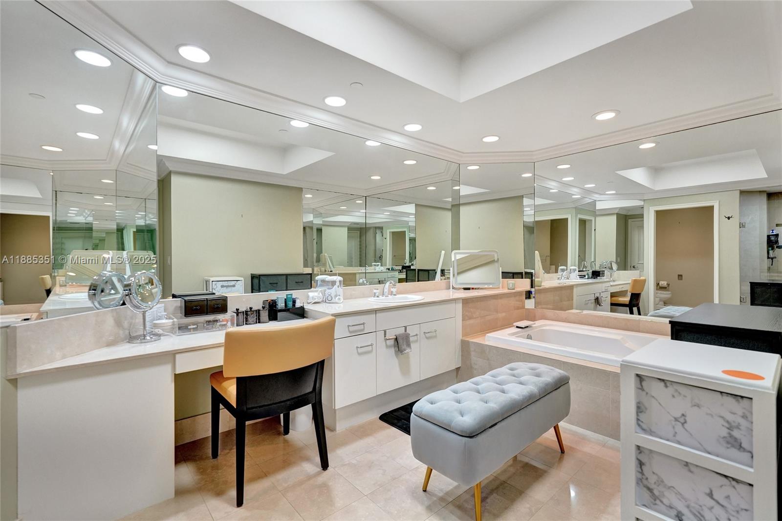 21150 Point Pl #1804 Aventura, FL 33180