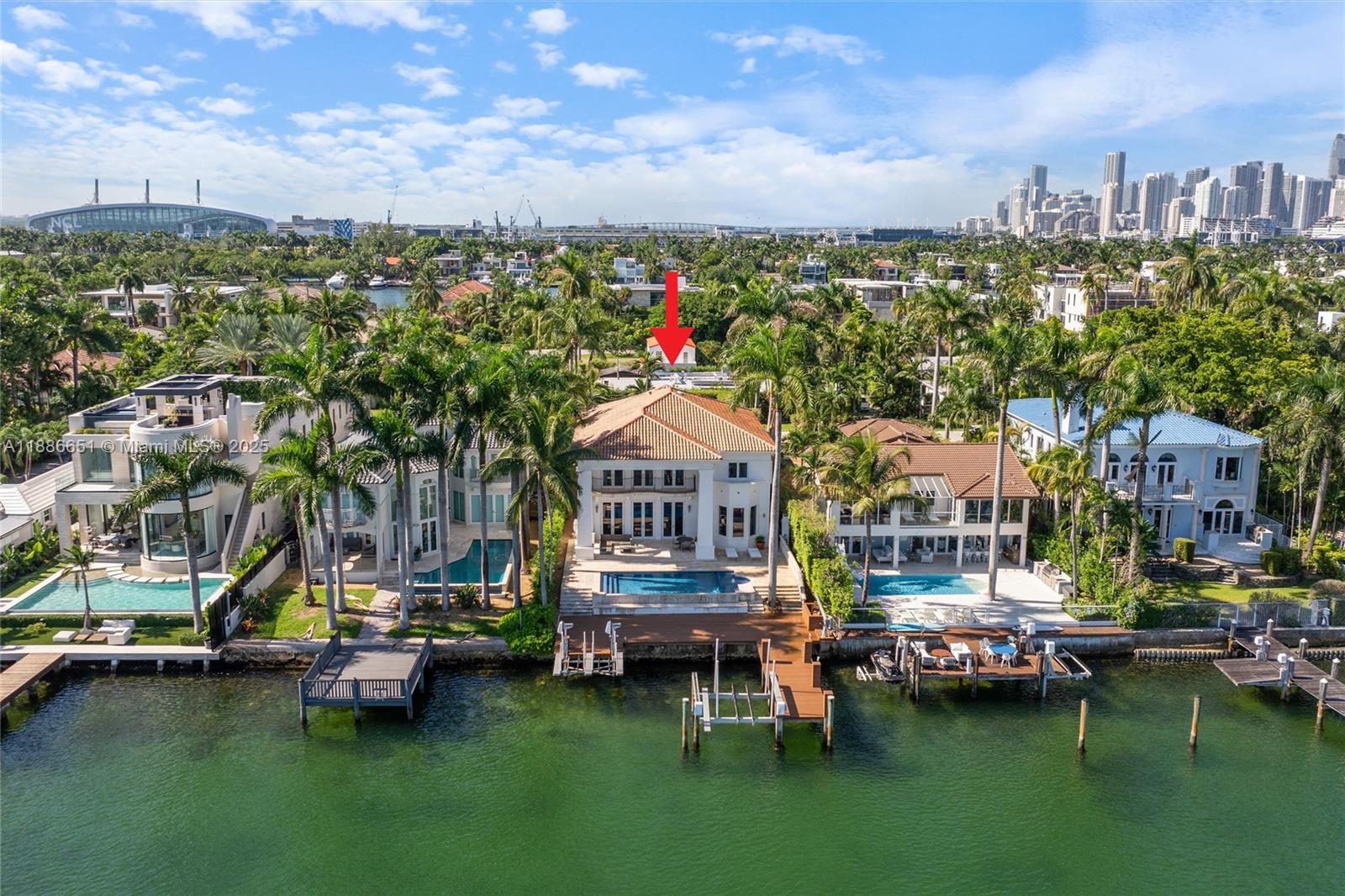 305 N Hibiscus Dr Miami Beach, FL 33139