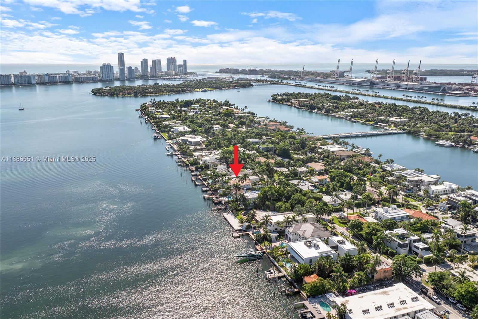 305 N Hibiscus Dr Miami Beach, FL 33139