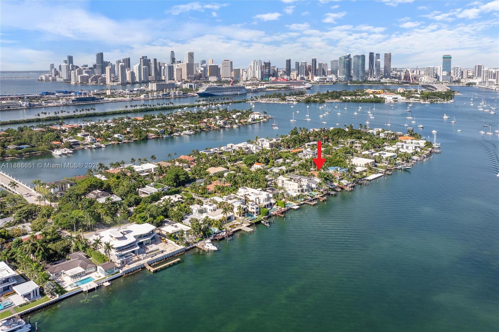 305 N Hibiscus Dr Miami Beach, FL 33139