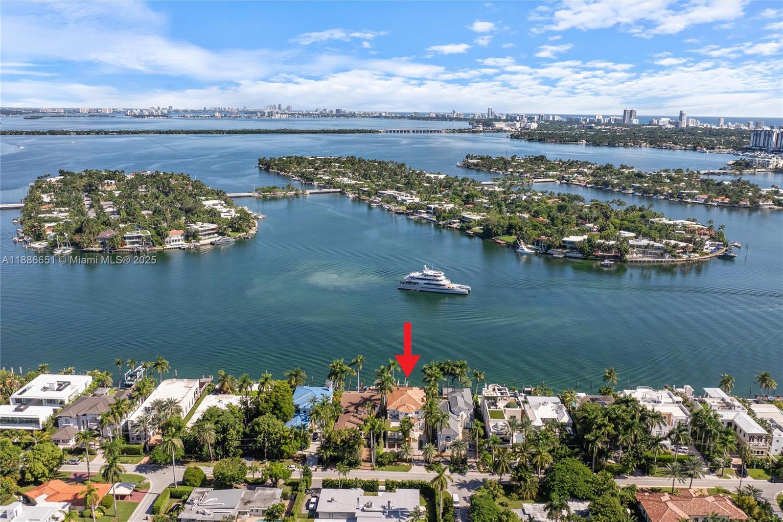 305 N Hibiscus Dr Miami Beach, FL 33139