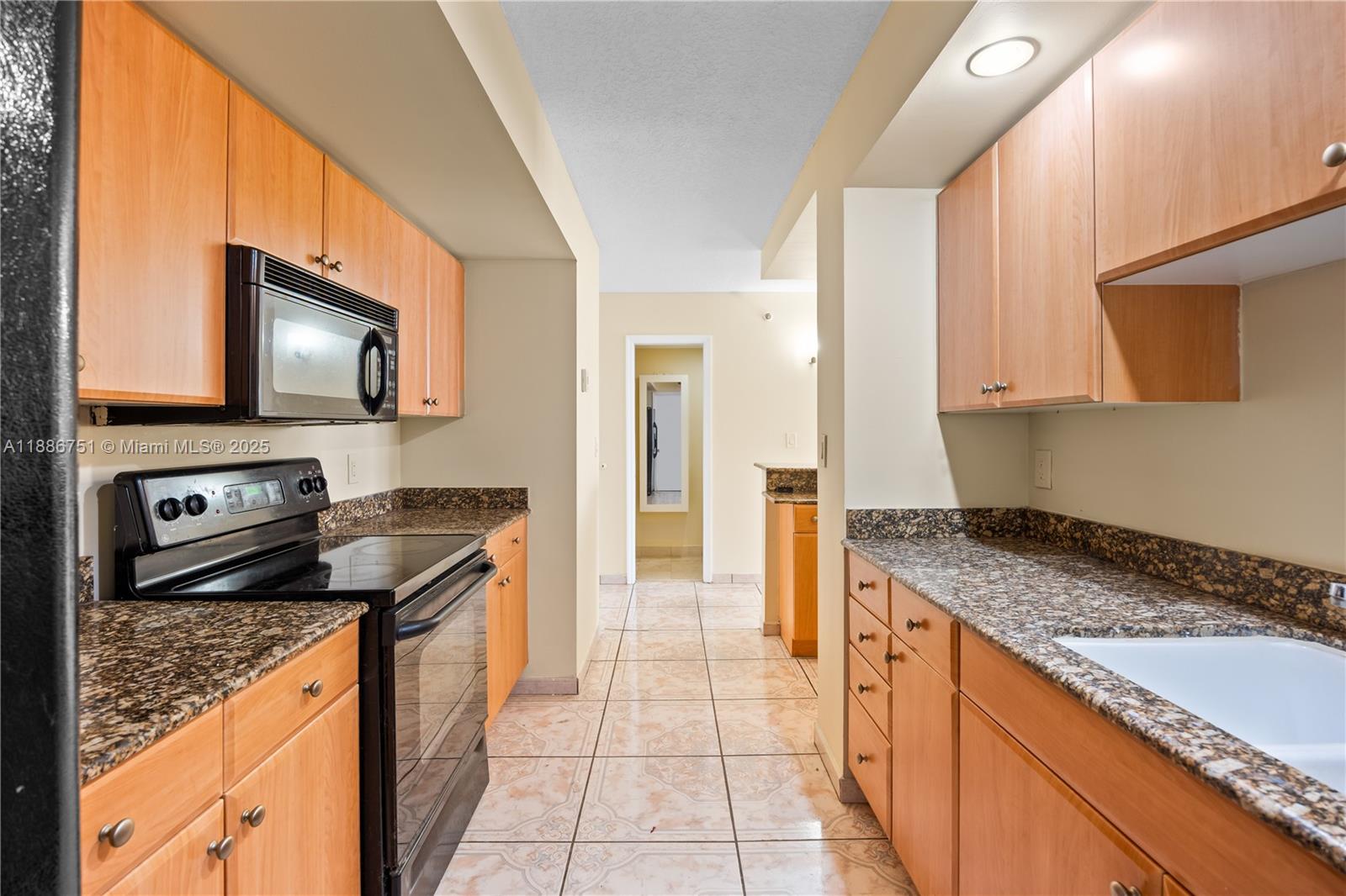 6917 Collins Ave #1522,Miami Beach, FL 33141