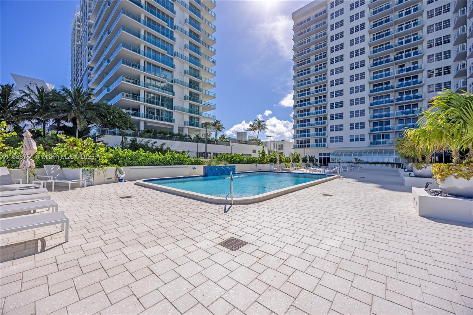 6917 Collins Ave #1522,Miami Beach, FL 33141