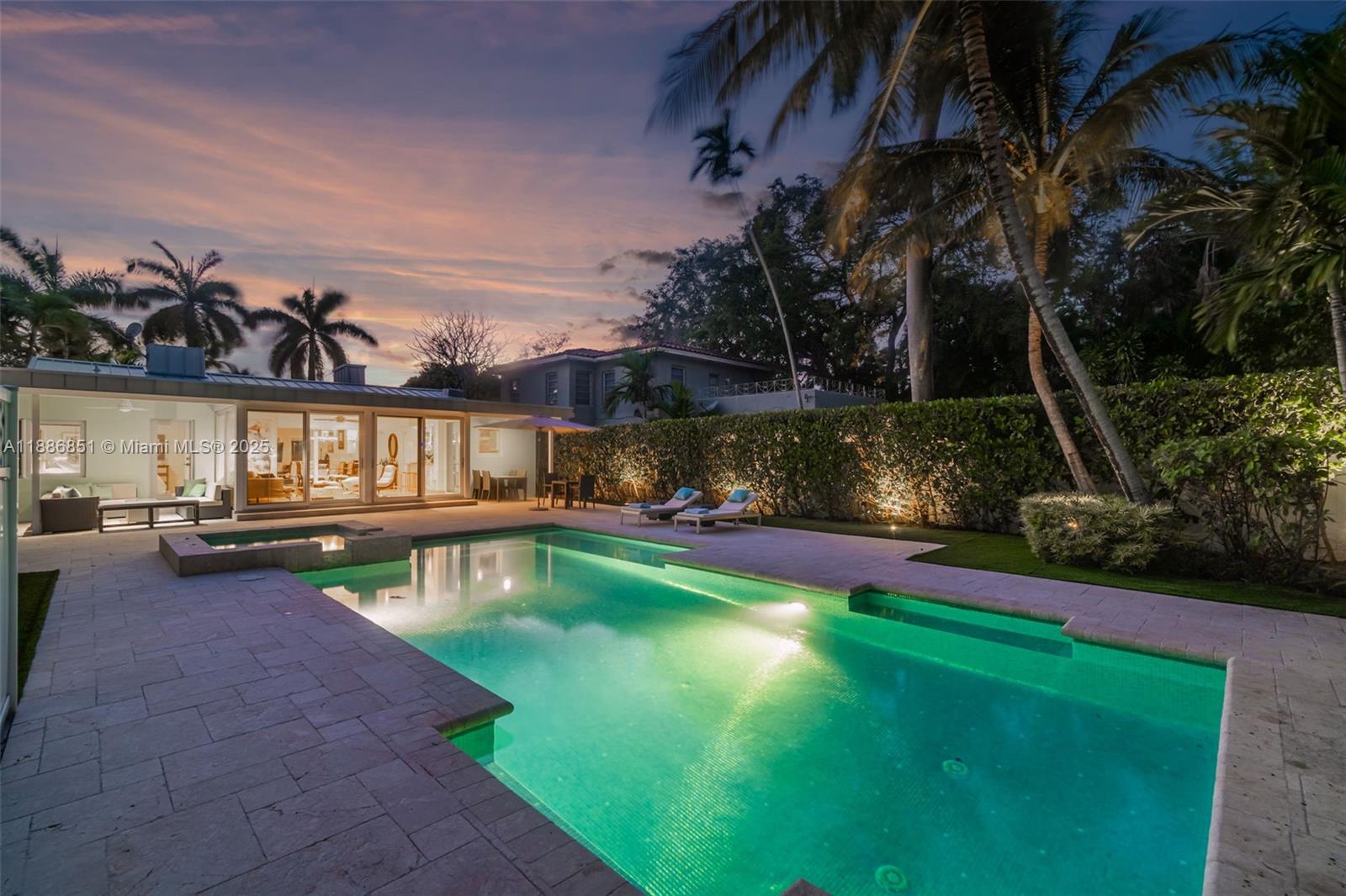 3435 Royal Palm Ave