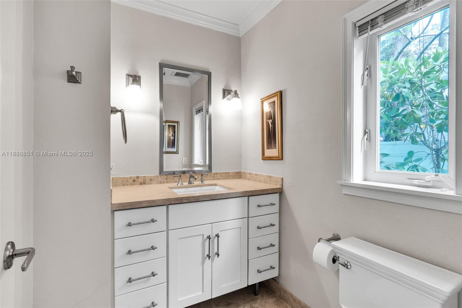 3435 Royal Palm Ave Miami Beach, FL 33140