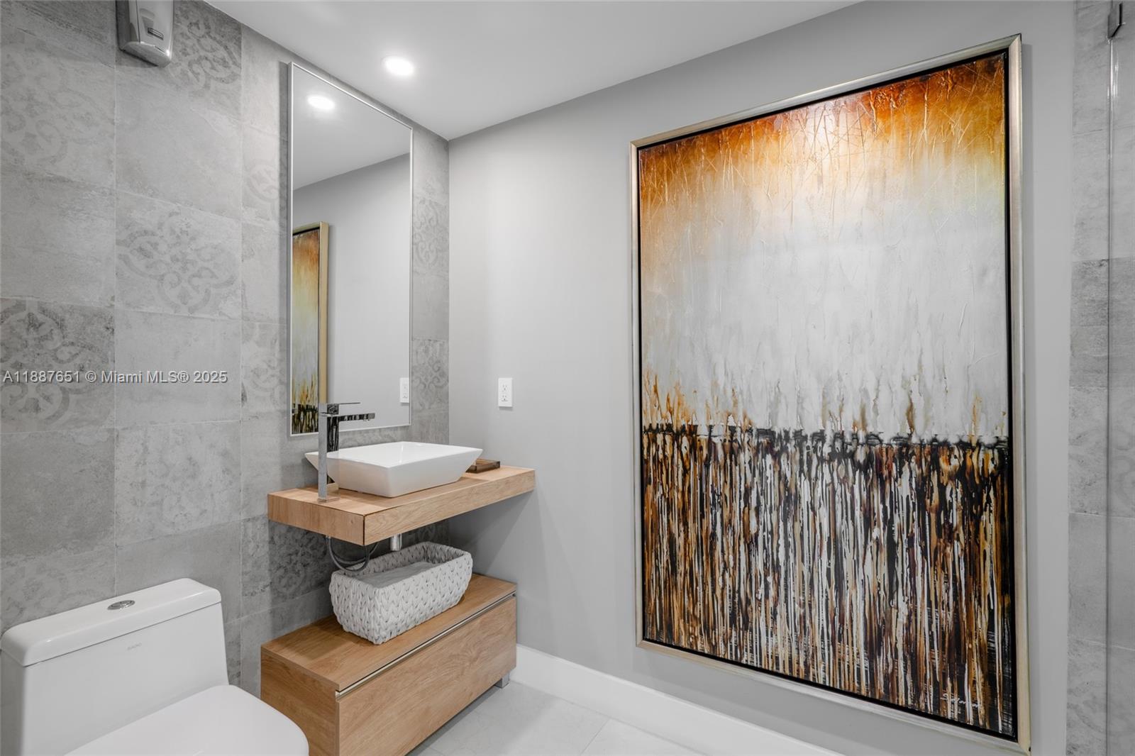 488 NE 18th St #2612/2615 Miami, FL 33132