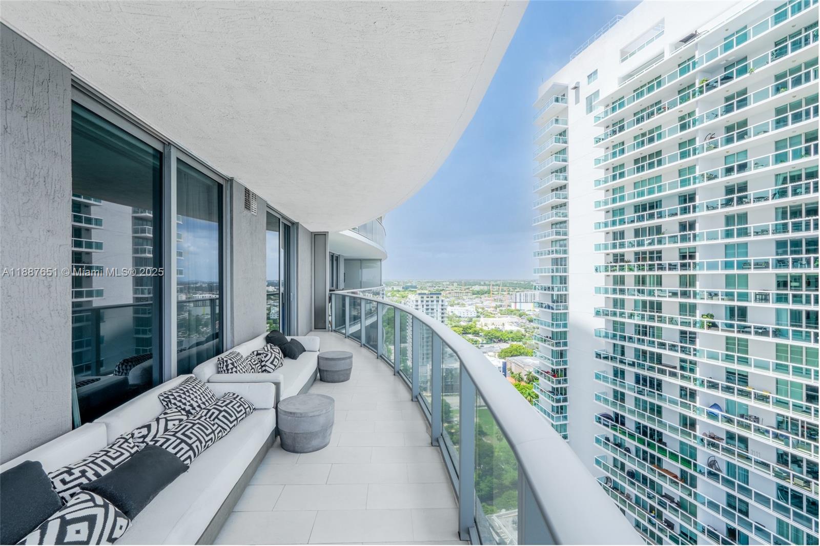 488 NE 18th St #2612/2615 Miami, FL 33132