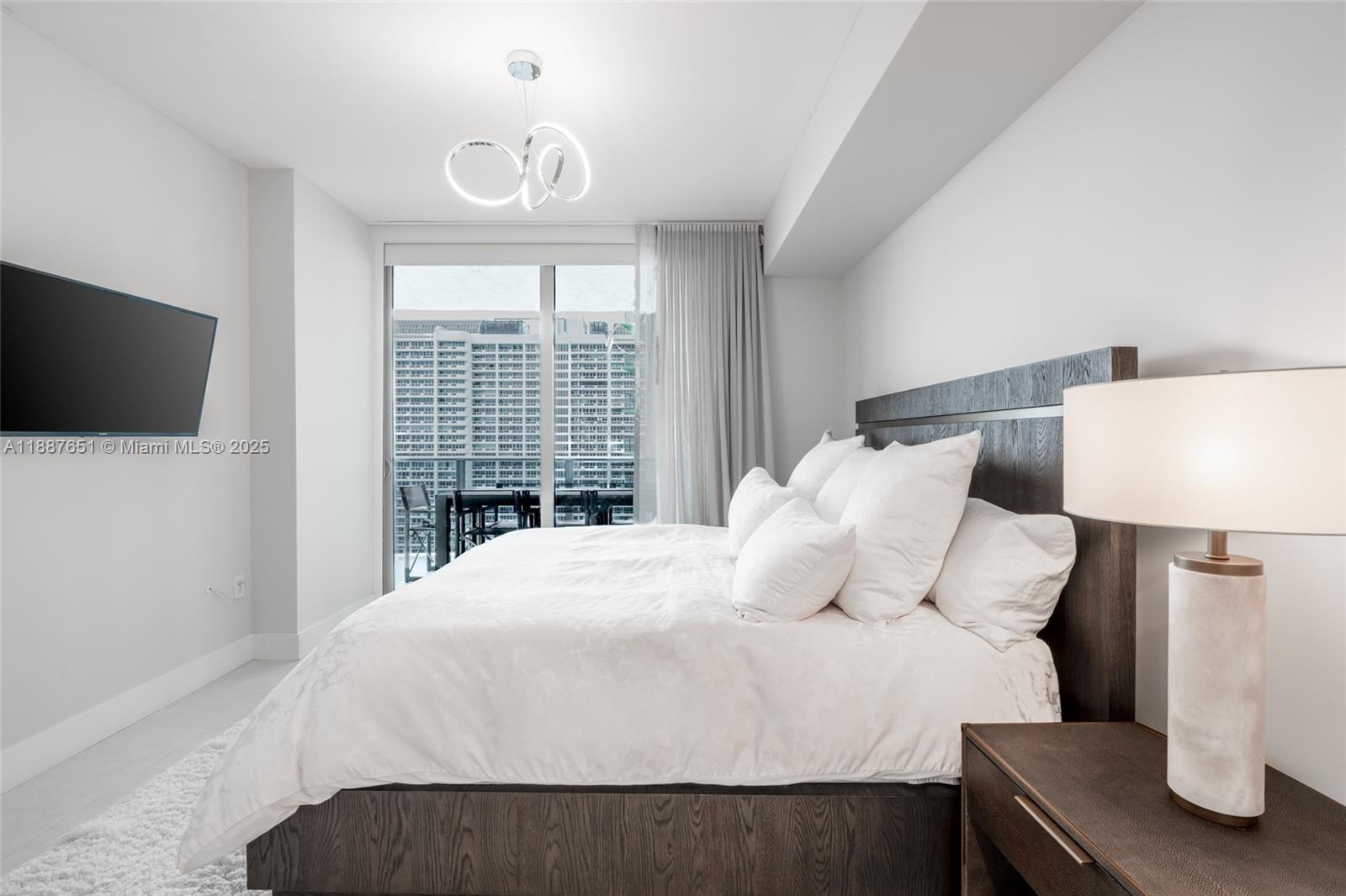 488 NE 18th St #2612/2615 Miami, FL 33132