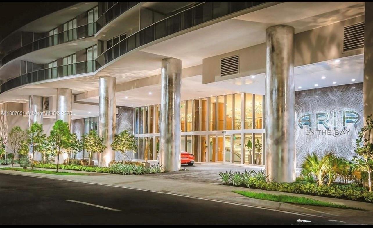 488 NE 18th St #2612/2615 Miami, FL 33132