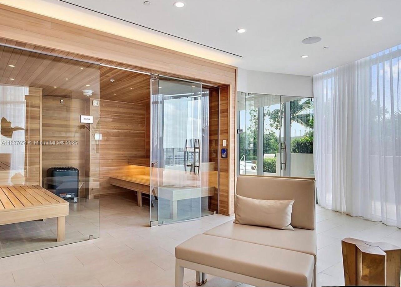 488 NE 18th St #2612/2615 Miami, FL 33132