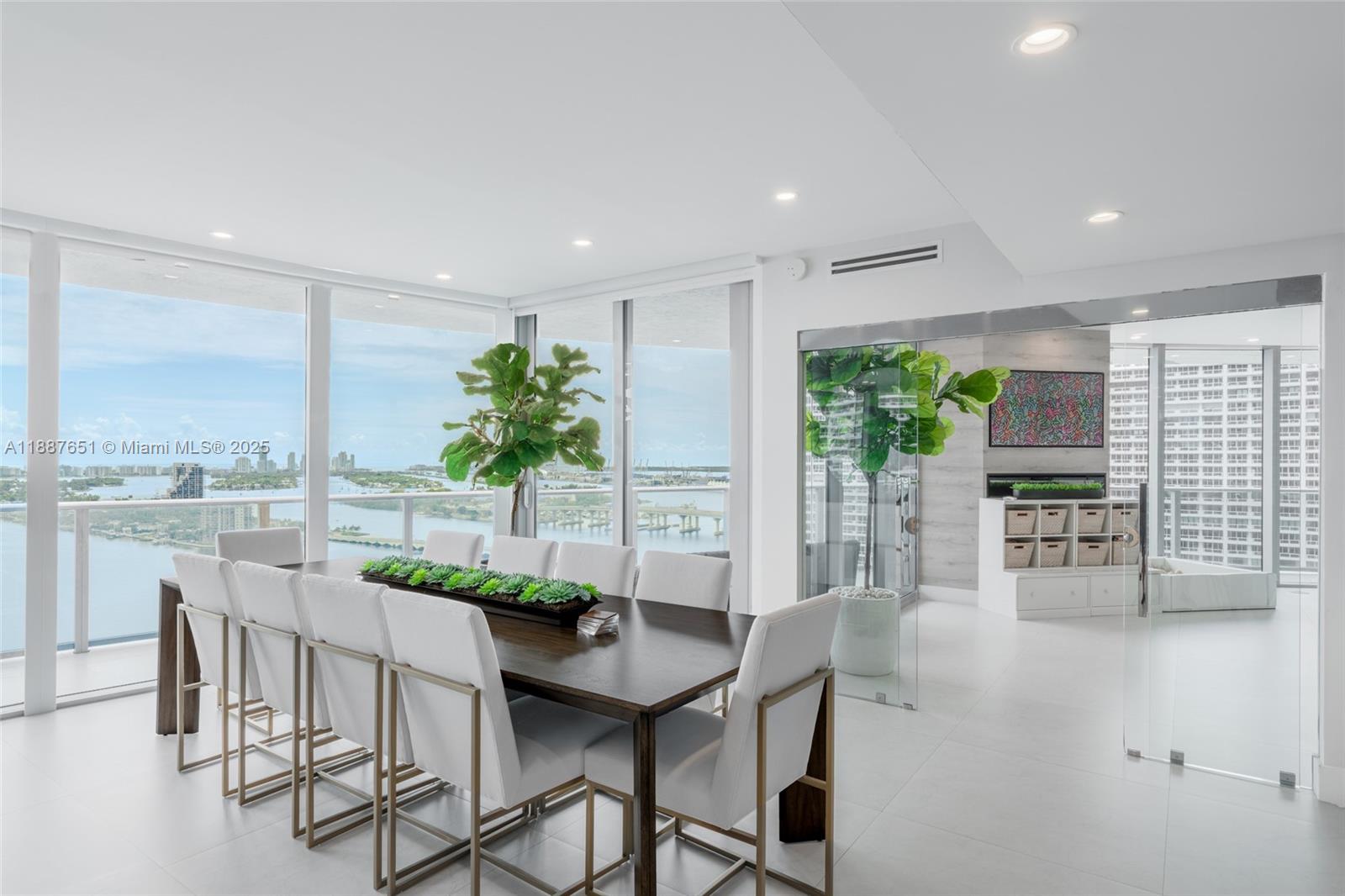 488 NE 18th St #2612/2615 Miami, FL 33132