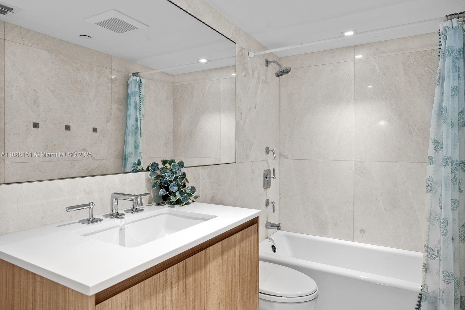 234 Washington Ave #A Miami Beach, FL 33139