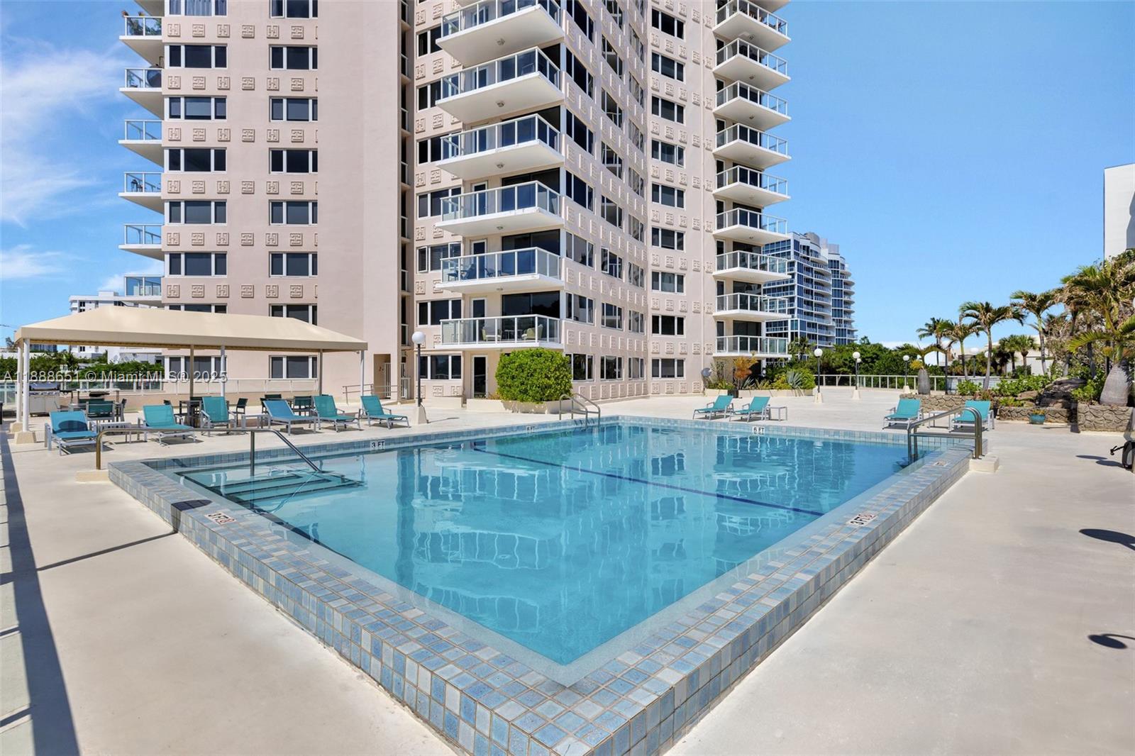 3000 Holiday Dr #306 Fort Lauderdale, FL 33316