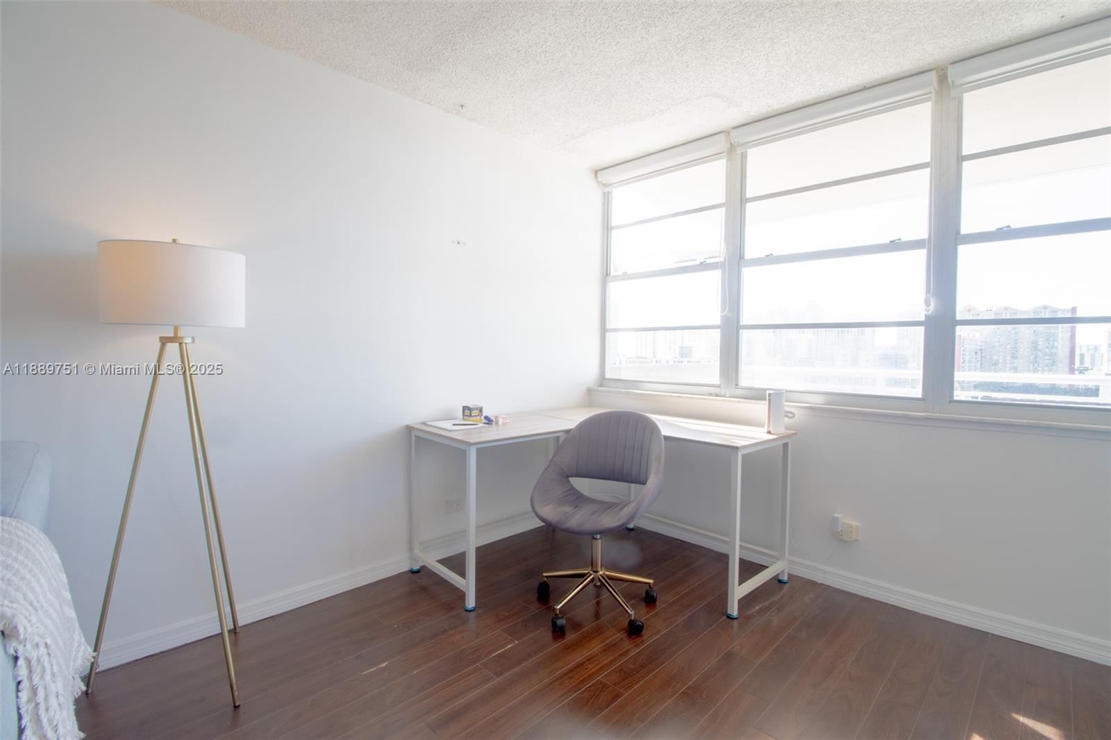 image Winston Towers9