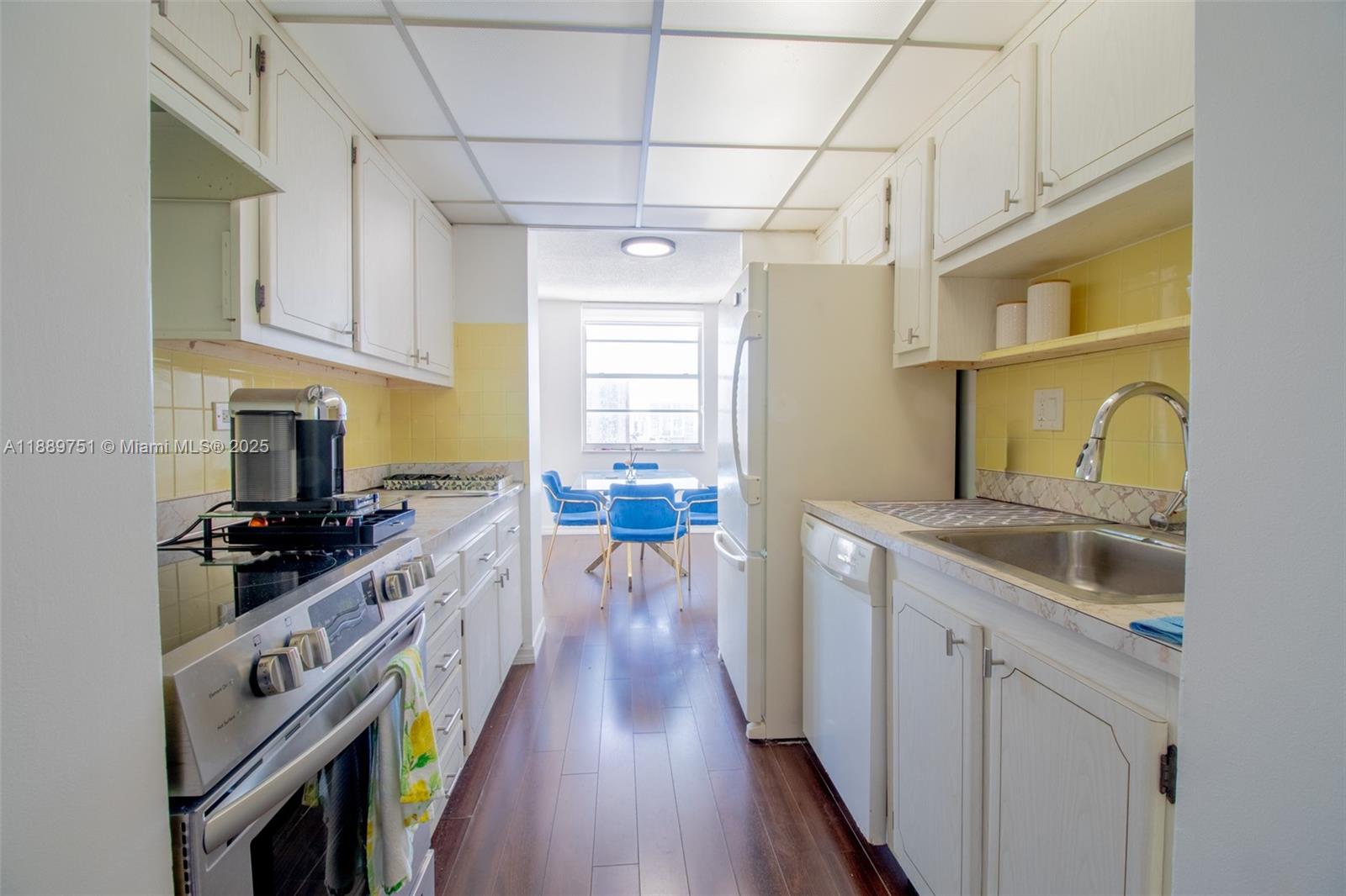 image Winston Towers16