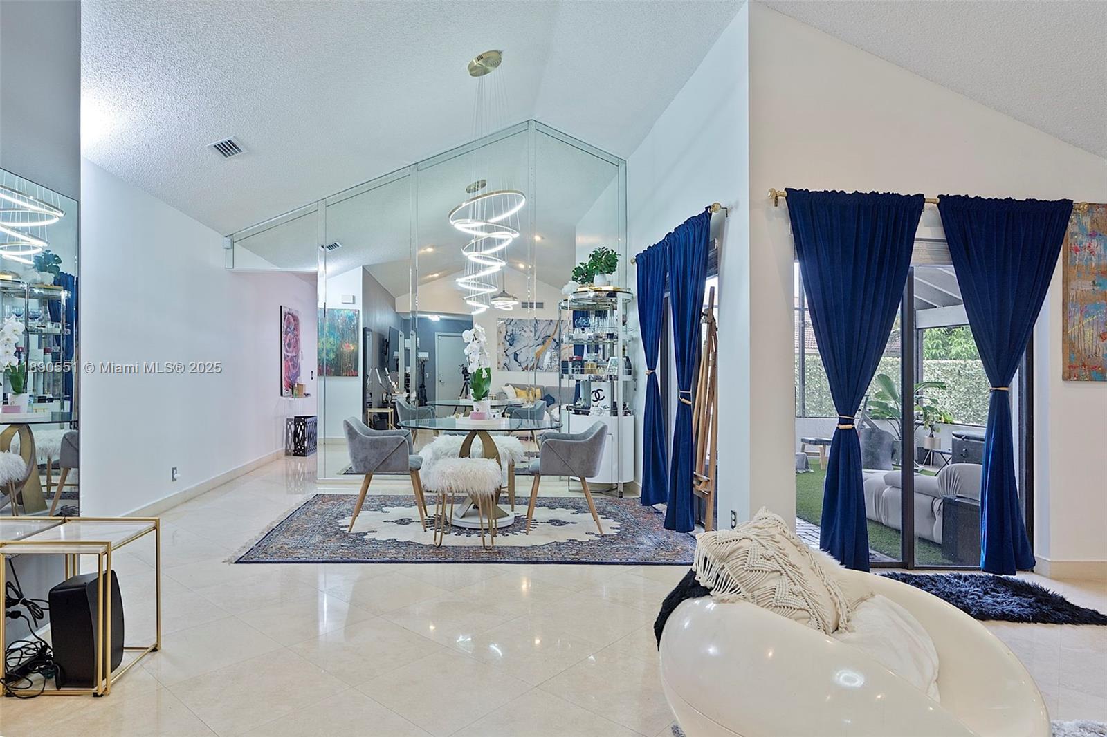 2330 Dover Weston, FL 33326