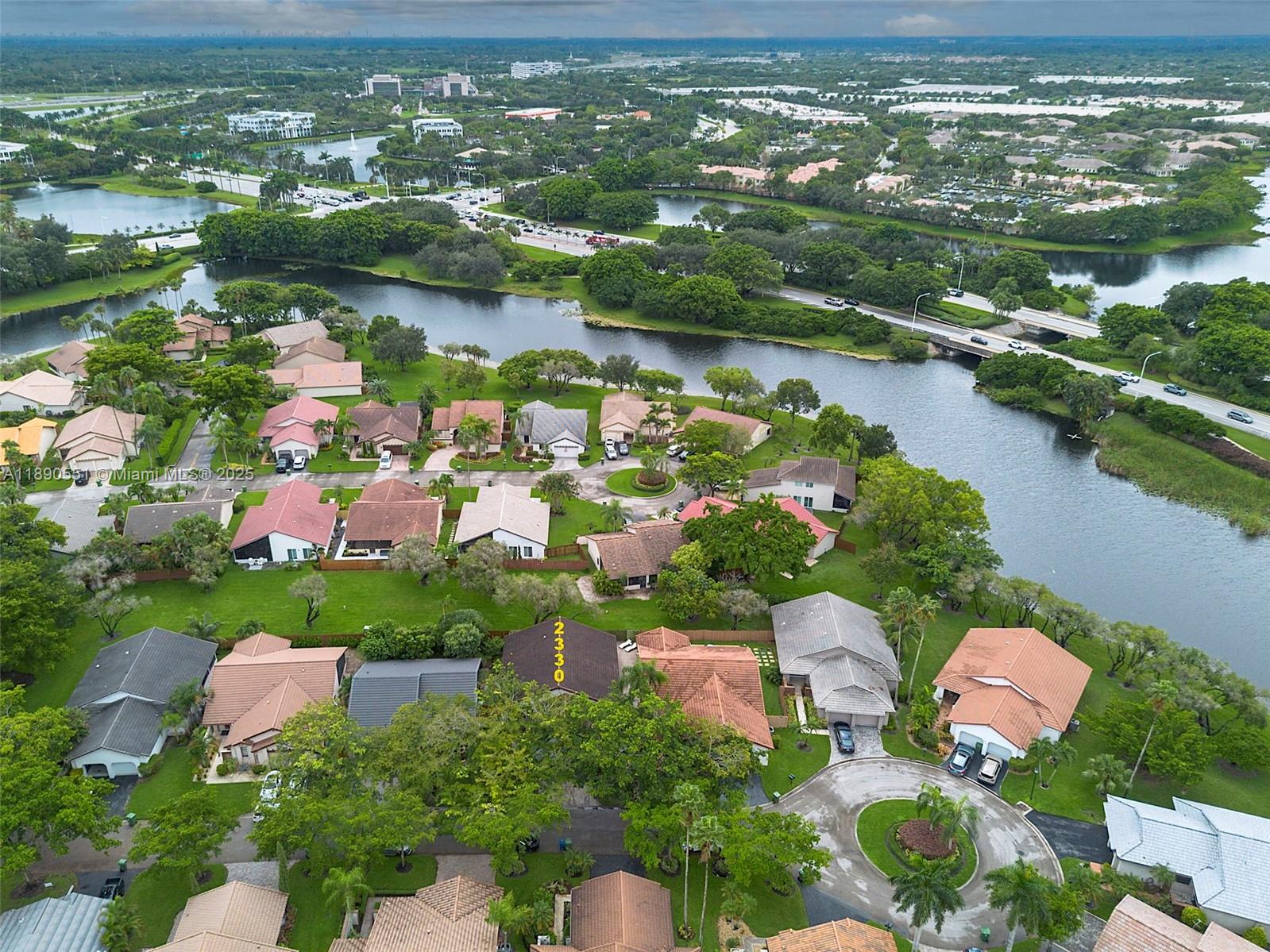 2330 Dover Weston, FL 33326